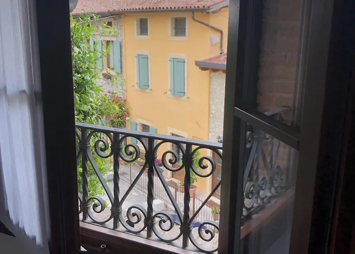 L'affresco, Rural House In Valpolicella Courtyard * Marano di Valpolicella