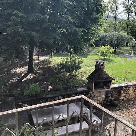 L'affresco, Rural House In Valpolicella Courtyard